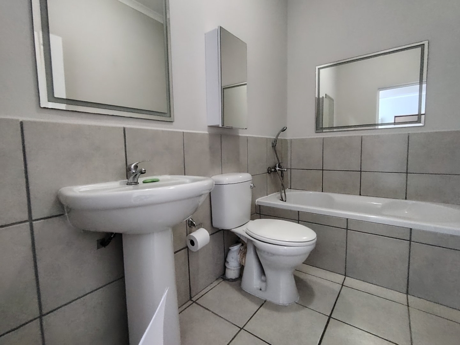 2 Bedroom Property for Sale in Island View Western Cape